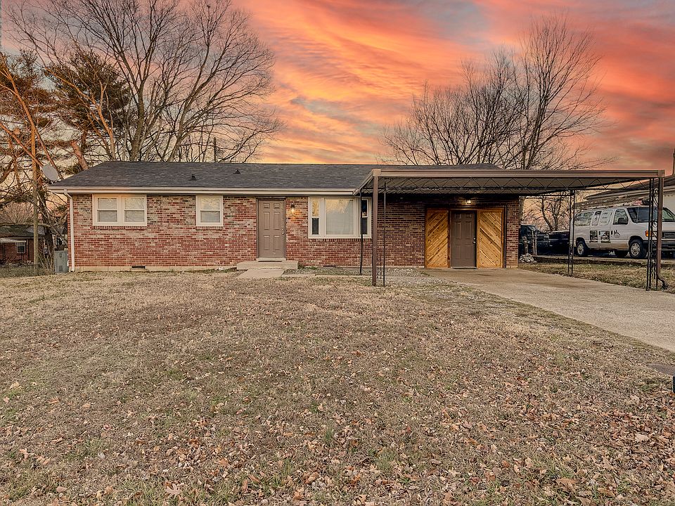 1st image of 813 Hayden Dr