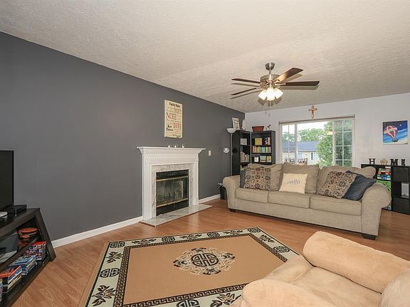 5th image of 11143 Misty Wood Ct