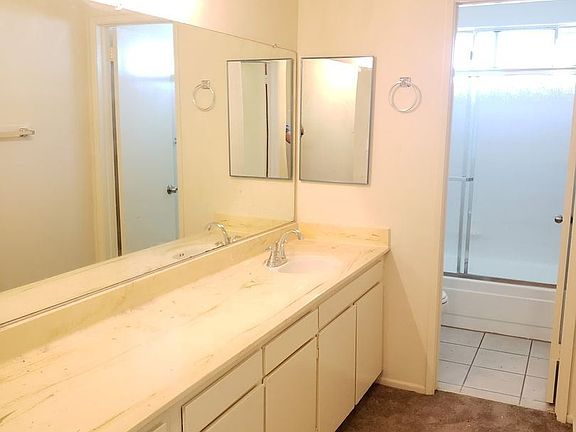 4th image of 4141 Rosecrans Ave #201
