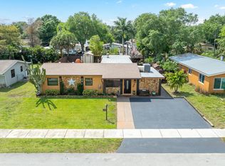 6240 SW 41st St, Davie, FL 33314