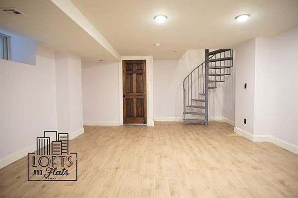 Rented by Lofts and Flats LLC | media 34