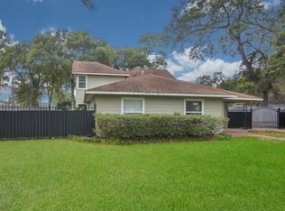 5205 Sue Marie Ln, Houston, TX 77091