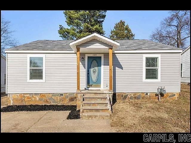 1st image of 1119 W 47th St