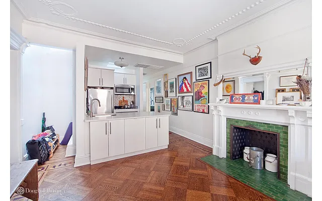 Rented by Douglas Elliman | media 25