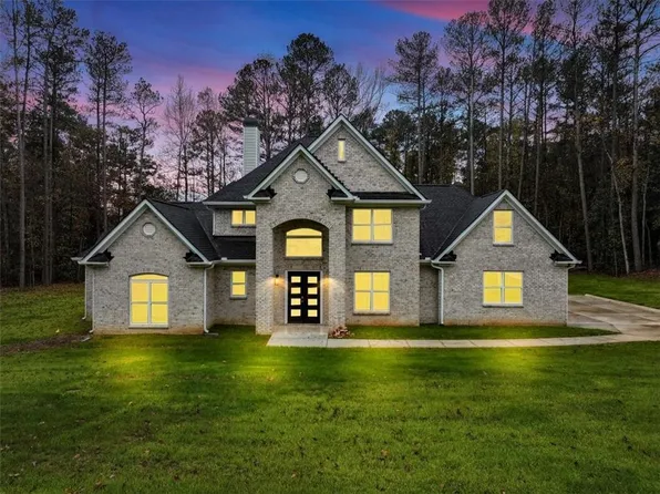 8258 Greenview Dr, Jonesboro, GA 30236