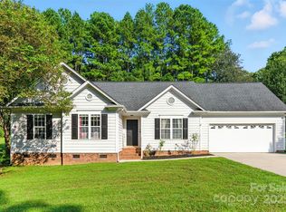 5412 Mallard Ln, Gastonia, NC 28052