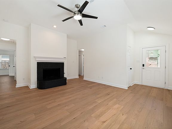 4th image of 9224 Chesapeake Ln