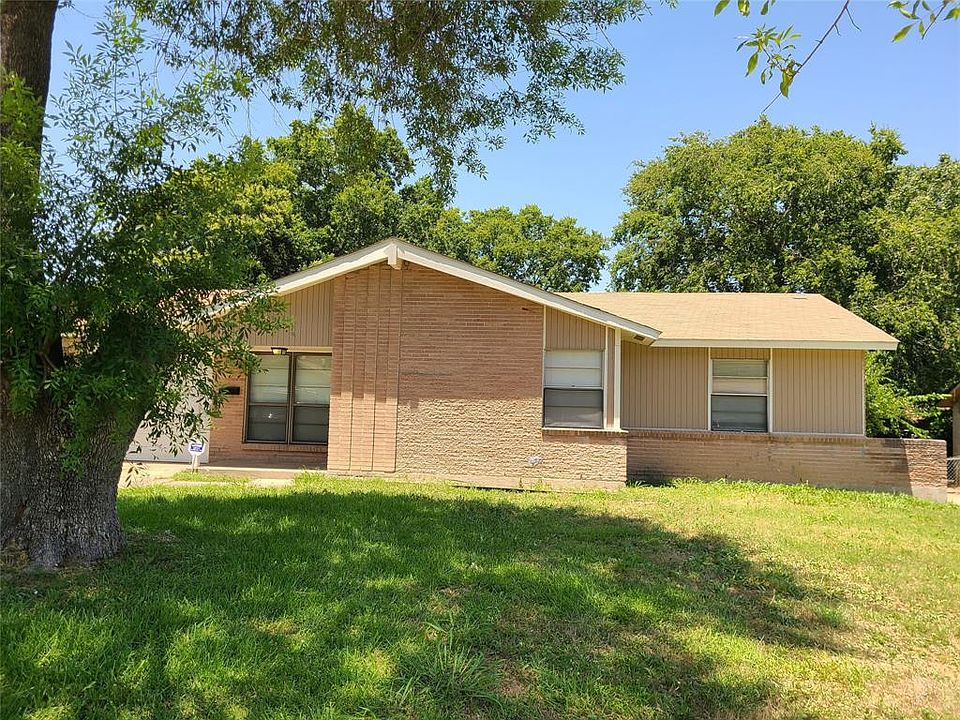 1st image of 547 Meadowshire Dr