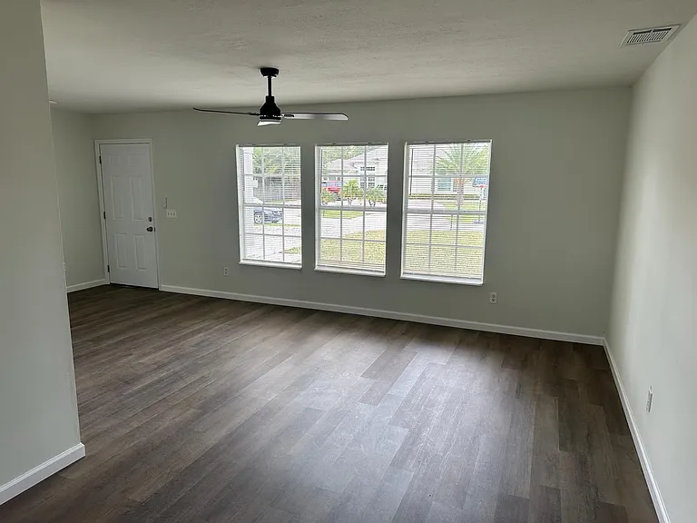2150 SW Biella Ave — Photo 5