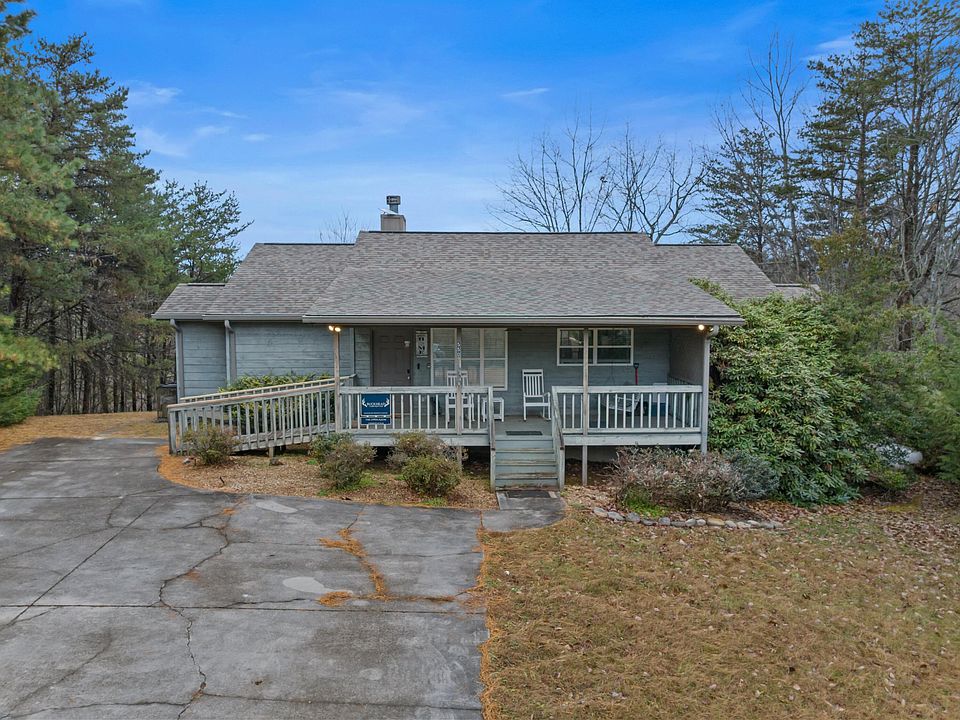1st image of 550 Sassafras Trl