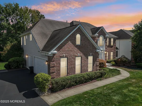 9 Bennett Court, Marlboro, NJ 07746