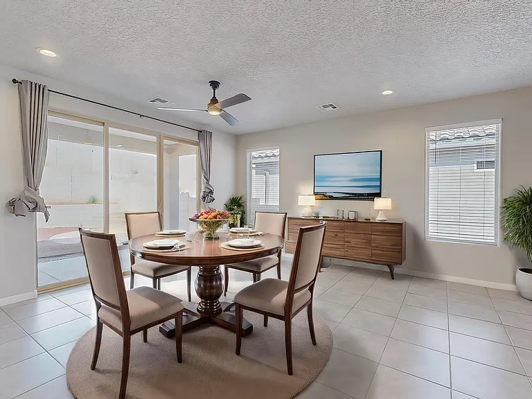 5950 Las Vacas Ct NE — Photo 33