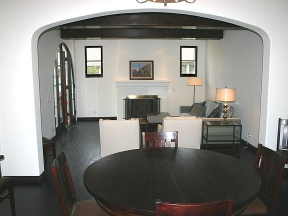 3rd image of 923 20th St APT D