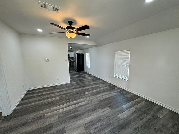 2nd image of 1504 NW Taylor Ave