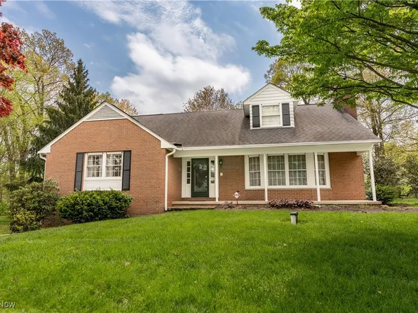 162 S Tamarack Rd, Akron, OH 44319