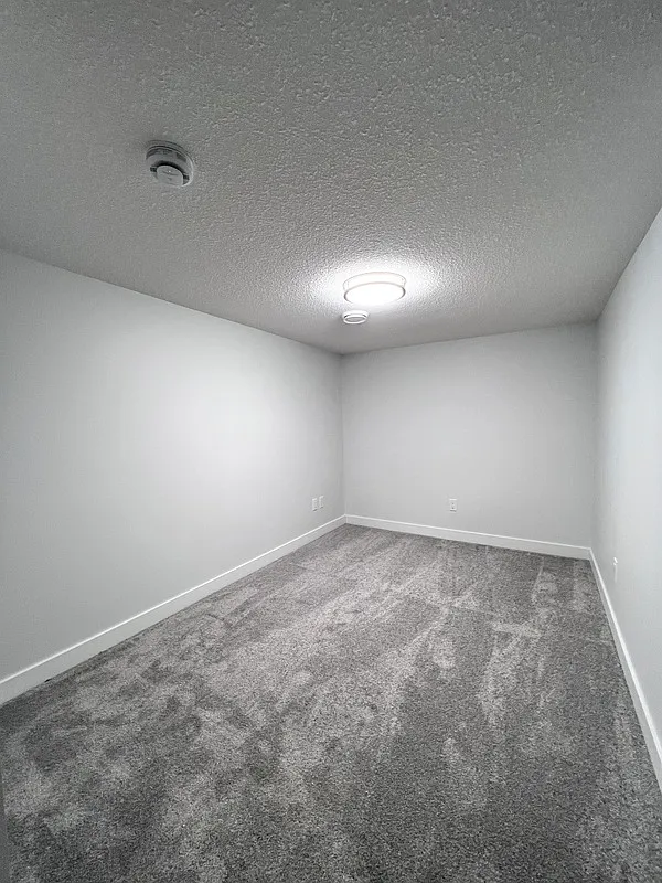 2 bed, 1.0 bath, 600 sqft, $1,050 — Photo 3