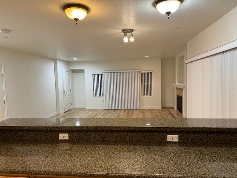 4077 Inglewood Blvd — Photo 9