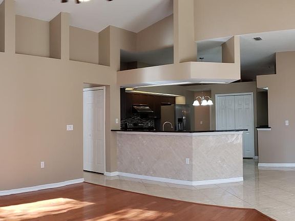 2nd image of 4311 Duncombe Dr