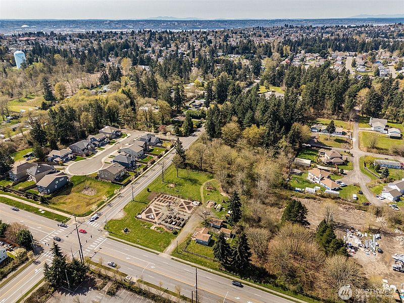 4th image of 34249 21st Avenue SW