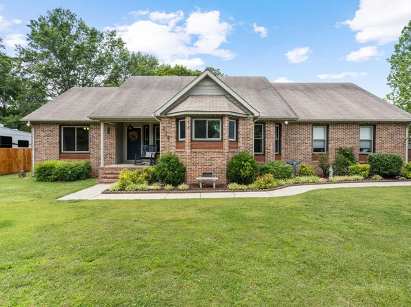 116 Breckenridge Rd, Tullahoma, TN 37388