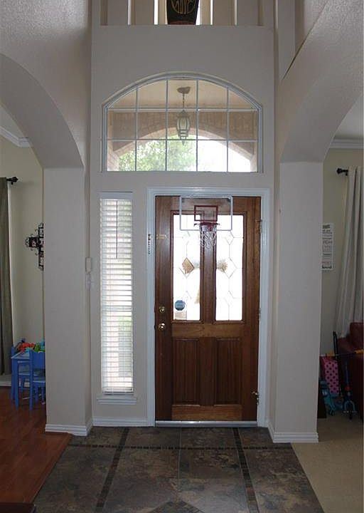 1st image of 5705 Oakmont Ln