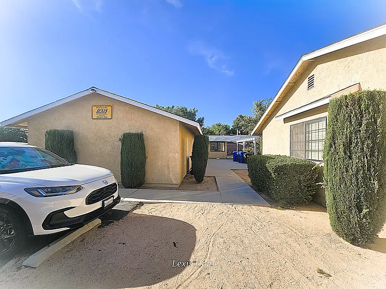 13225 Navajo Rd #3 — Photo 3