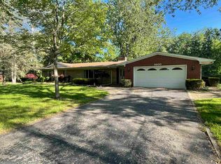 1600 Ash St, Carleton, MI 48117