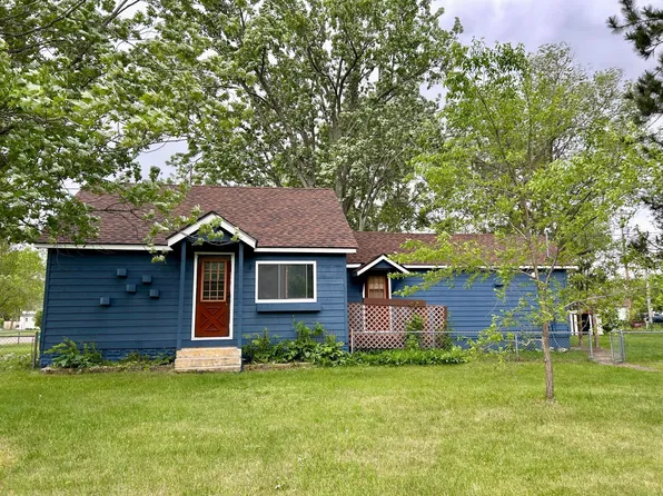 823 9th Ave NE, Brainerd, MN 56401