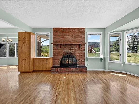 3rd image of 7727 W Bowcliffe Cres NW