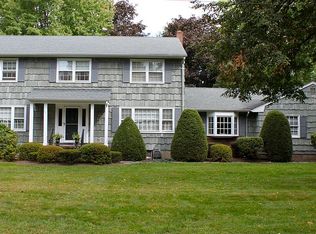 36 Country Squire Rd, Old Tappan, NJ 07675
