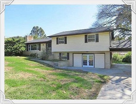 1st image of 528 Greenwood Dr