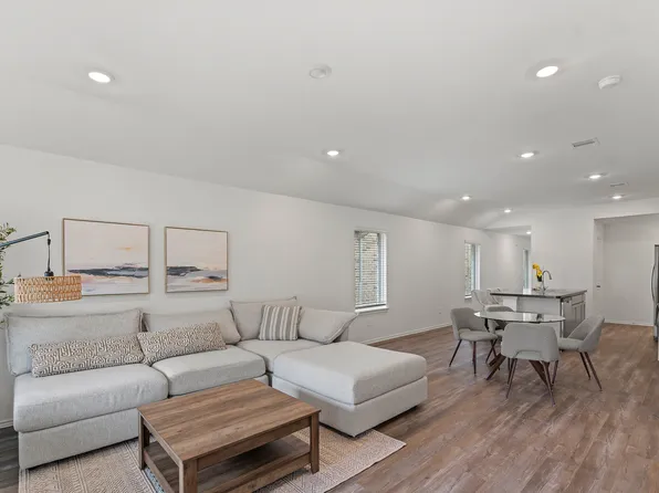 5414 Magnolia Heath Ln, Spring, TX 77373