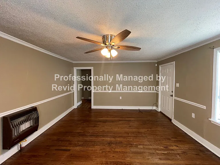 3560 Stuart Rd — Photo 3