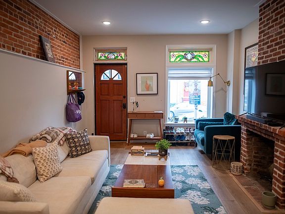 5th image of 607 S Patterson Park Ave