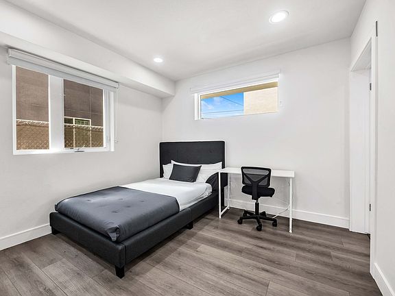 4th image of 1269 W 36th St #1271