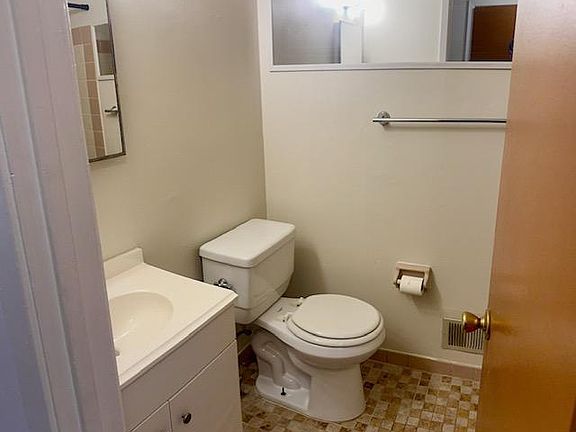5th image of 9172 Frankford Ave