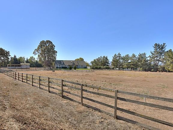3rd image of 2150 Oscar Dr
