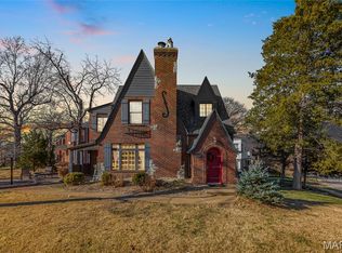 7601 Gannon Ave, Saint Louis, MO 63130
