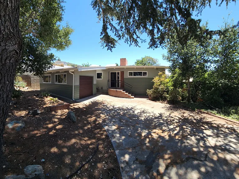 255 Chaplin Ln — Photo 1