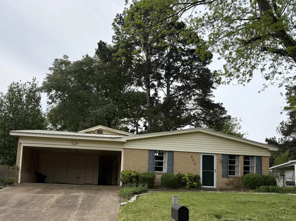 806 Bellevue St, Clinton, MS 39056
