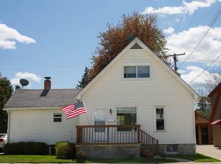 523 Holland St, Marine City, MI 48039