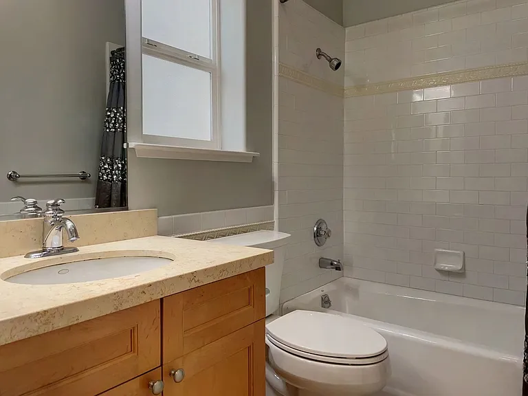 1115 Divisadero St #1 — Photo 16
