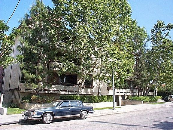 4th image of 5534 Encino Ave APT 202