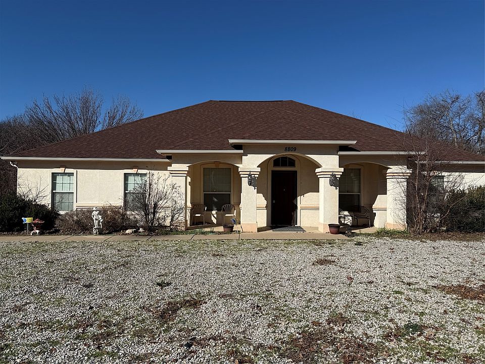 1st image of 8809 Glen Hollow Dr
