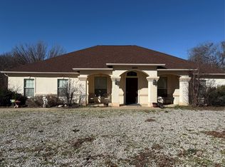 8809 Glen Hollow Dr, Fort Worth, TX 76179