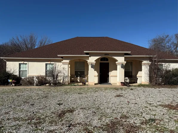 8809 Glen Hollow Dr, Fort Worth, TX 76179