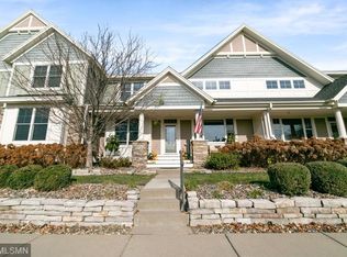 15736 Cobblestone Lake Pkwy, Apple Valley, MN 55124