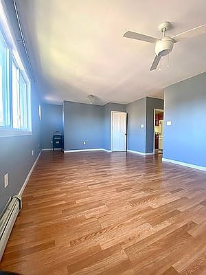 1st image of 122-30 Long St #2
