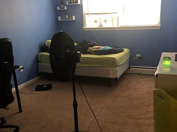 5th image of 38 Carmer Ave #2