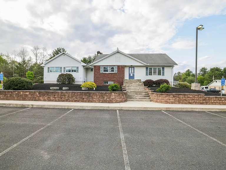 863 Interchange Rd — Photo 32